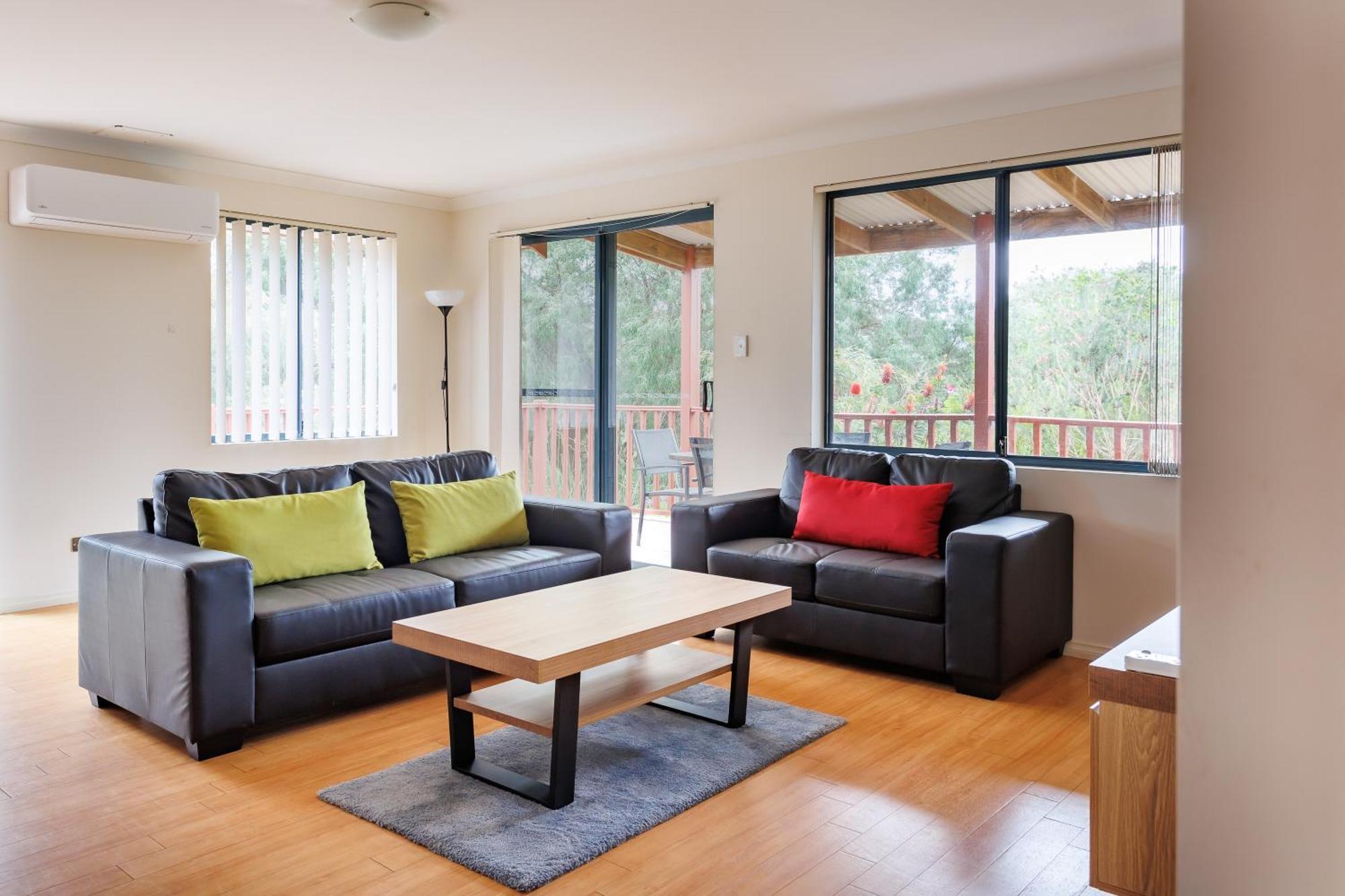 Cosy Corner By The Bnb Collection Albany Luaran gambar